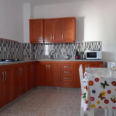 Apartment Victoria 2 *